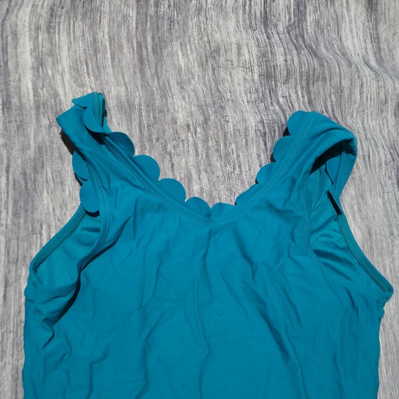 Cupshe Teal Scallop V Neck One Piece Swimsuit‎ Women's Size M - Picture 4 of 9